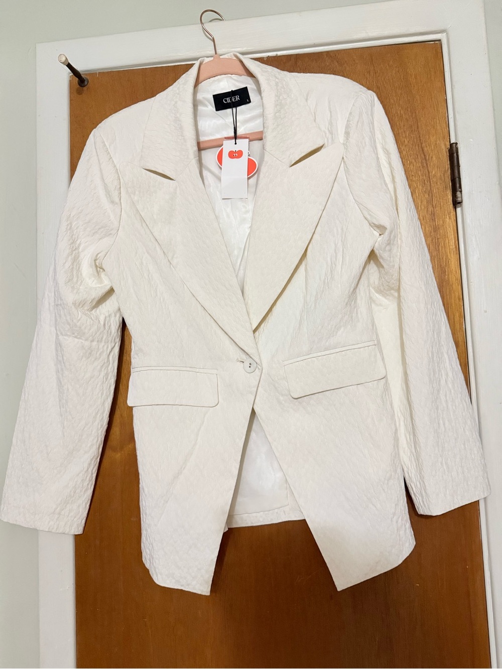 Cider Women's Cream Textured Single-Button Blazer